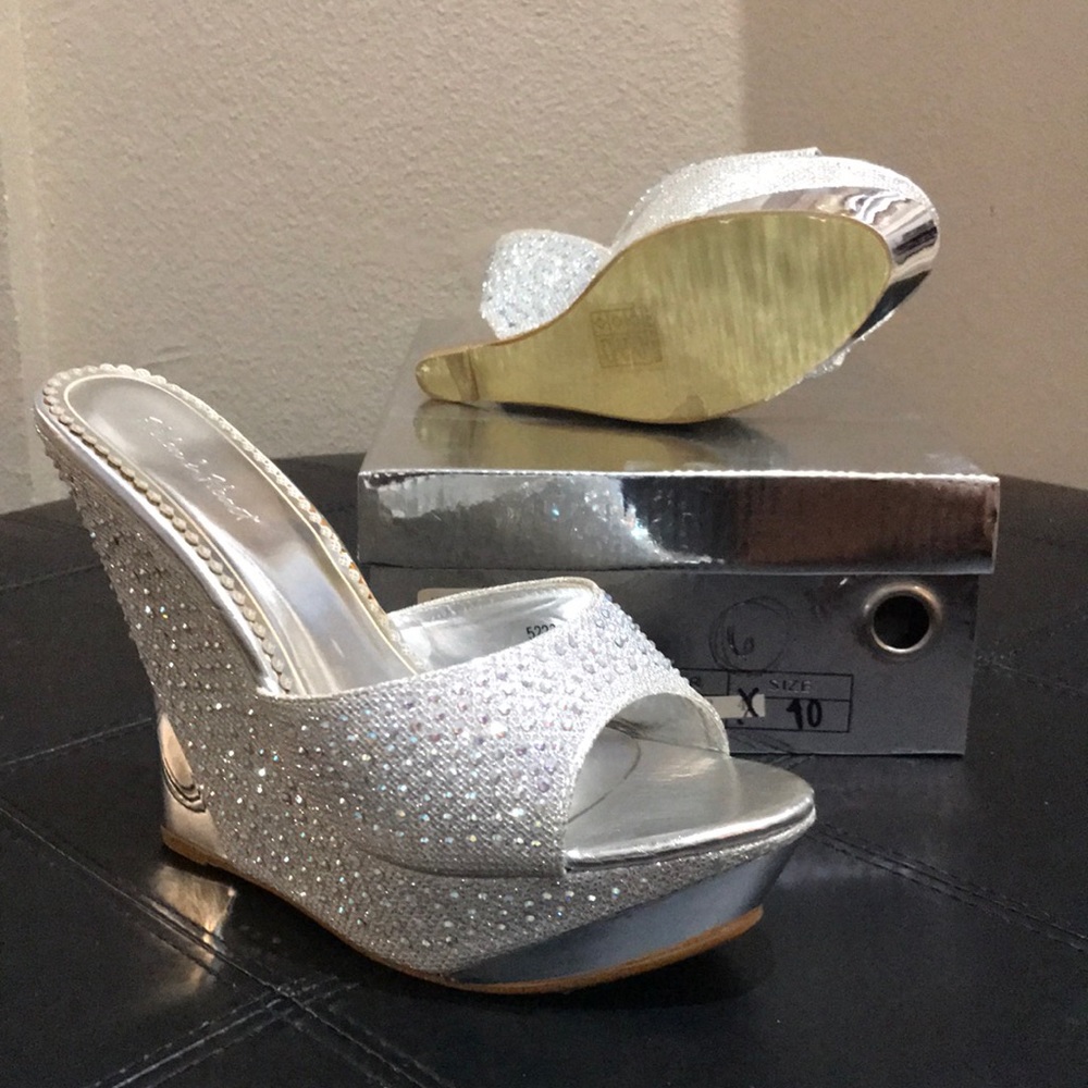 Helen’s Heart - Picture 8 of 8